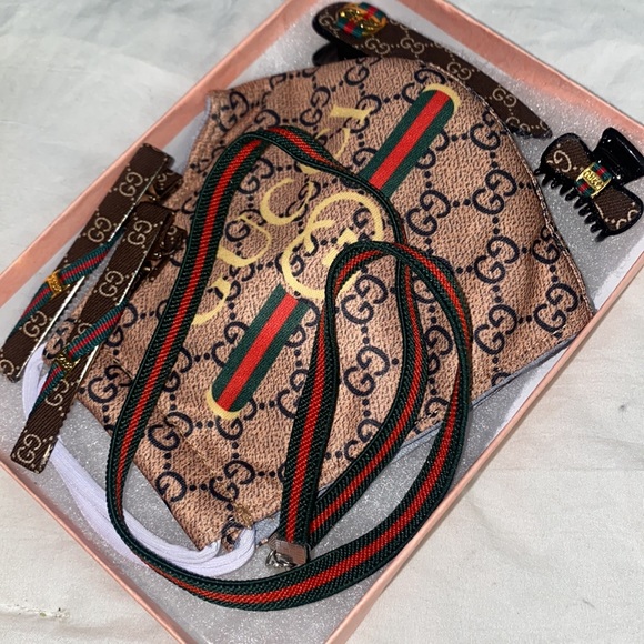 6pc Face Mask & Accessories Set - Picture 7 of 7